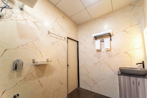 Standard Double Room, City View | Bathroom - Zipp Lite Ballari Leela Hotel & Banquets (Ballari)