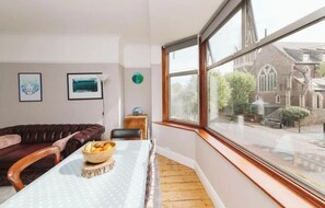 Interior - The Cranbrook - Stylish Bristol Stay - 8 Guests (Bishopston)