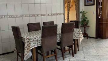 Dineren
