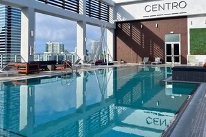 Outdoor pool, a heated pool - CD1608 - Downtown Loft with Pool, Gym and City Views in Miami (Miami Beach)