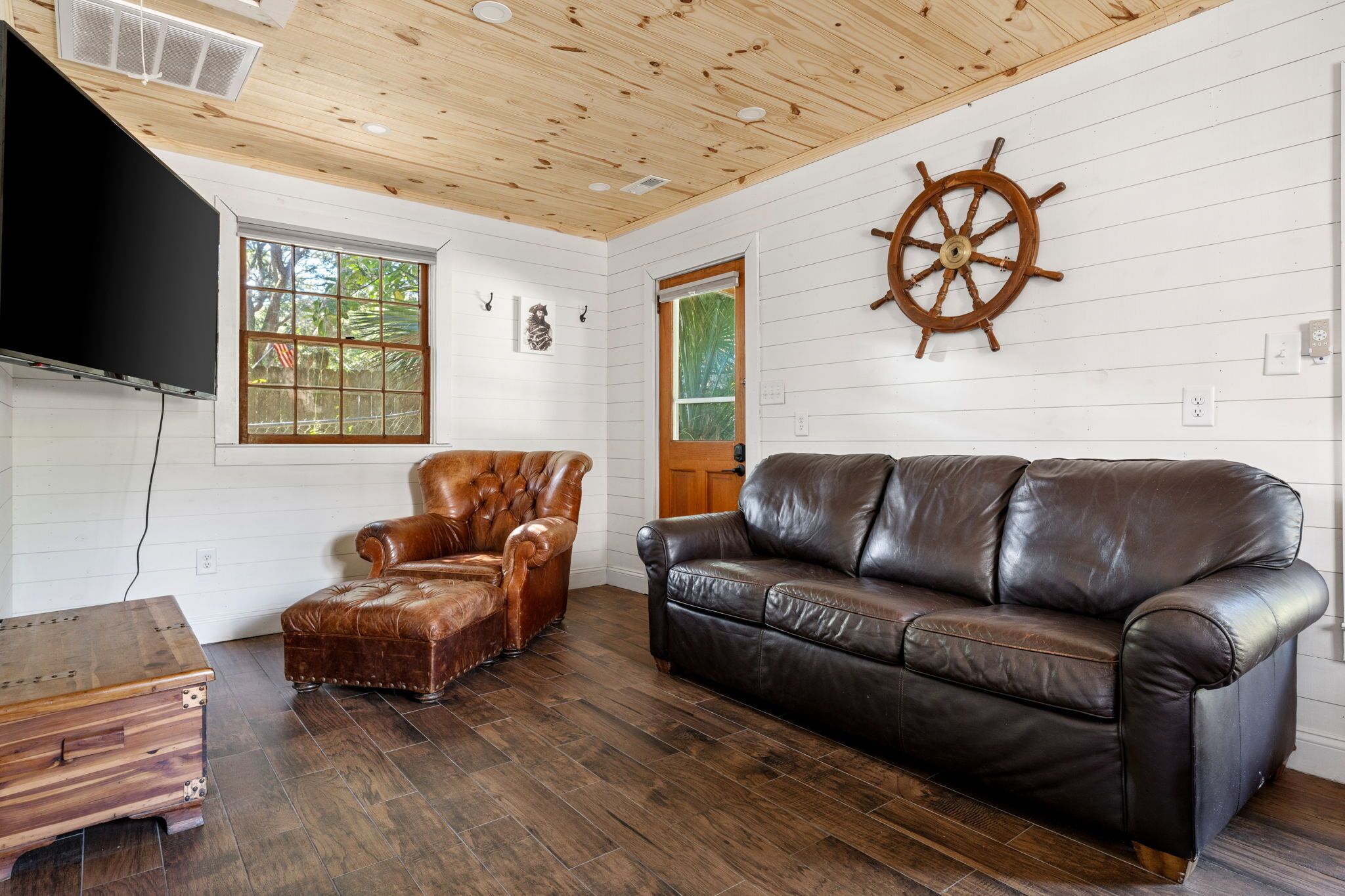 Blackbeard's-schooner  12 Beds  500ft To Beach  Beautiful Patio - Charleston, SC