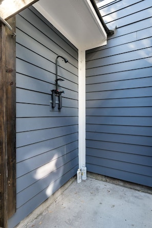Property grounds - Blackbeard's-Schooner • 12 Beds • 500ft to Beach • Beautiful Patio (Folly Beach)