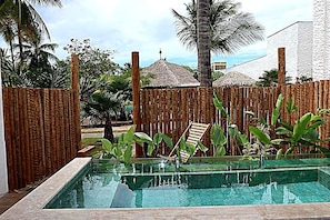 Utomhuspool