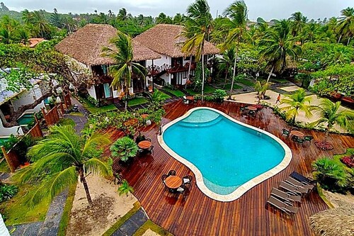 OASIS ATINS HOTEL BOUTIQUE