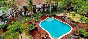 OASIS ATINS HOTEL BOUTIQUE