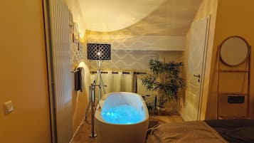 Apartment | Bathroom