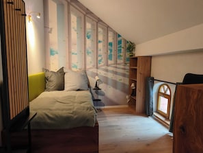 Apartemen | 3 kamar tidur, ruang kerja ramah laptop, dan setrika/meja setrika