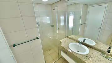 Apartment | Bathroom