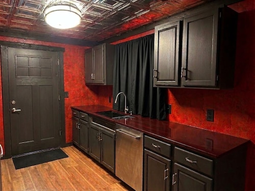 Gothic Manor. Private home. Whole house. 2-bedroom home with AC and laundry