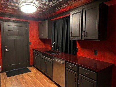Gothic Manor. Private home. Whole house. 2-bedroom home with AC and laundry