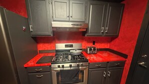 Unclassified image, 3 of 12, button - Gothic Manor. Private home. Whole house. 2-bedroom home with AC and laundry (Mansfield)