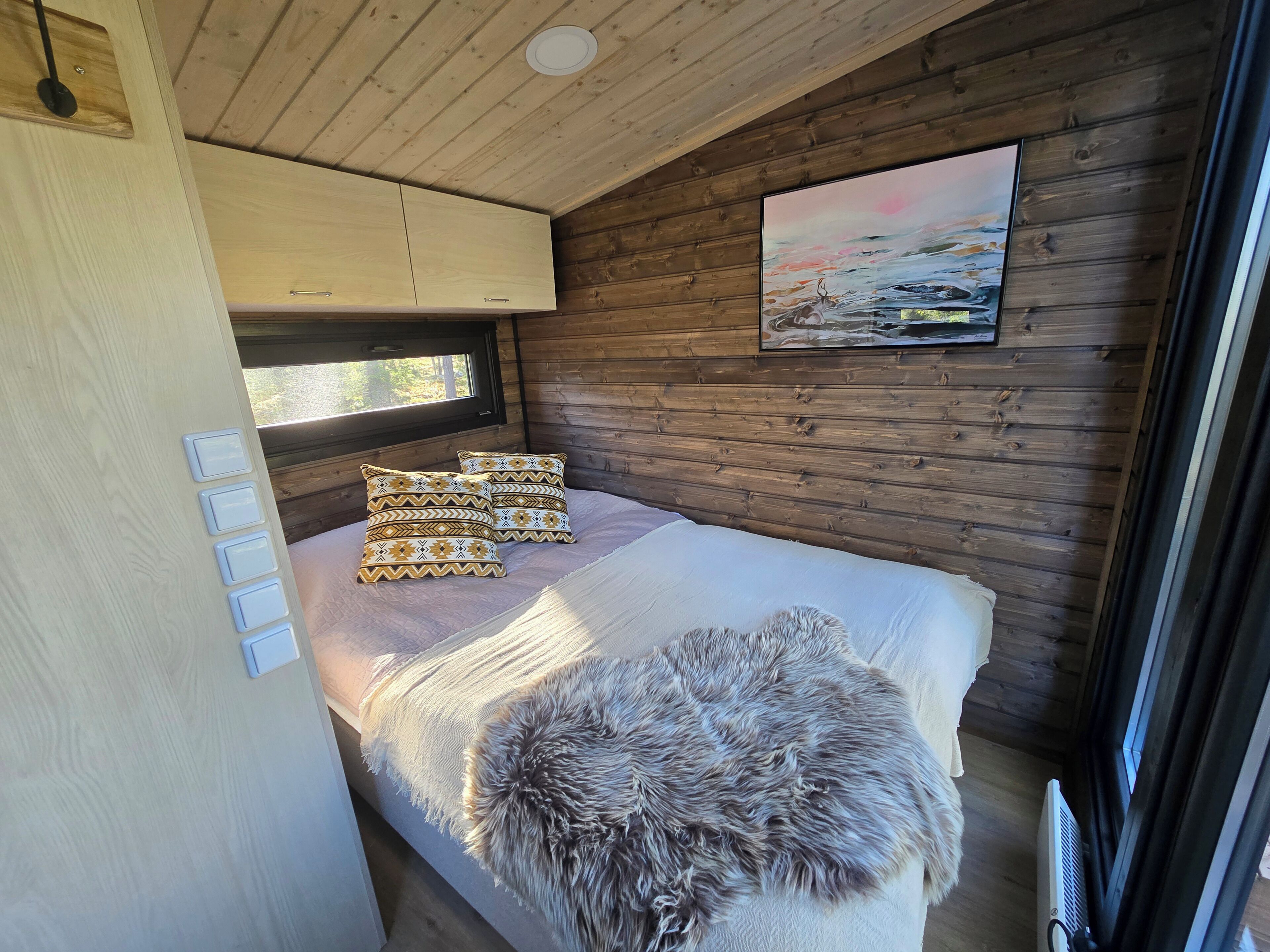 Basic Chalet | Laptop workspace, WiFi (free)