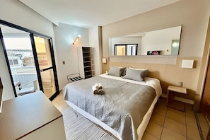 Deluxe-Apartment, Balkon, Strandblick | Kostenloses WLAN