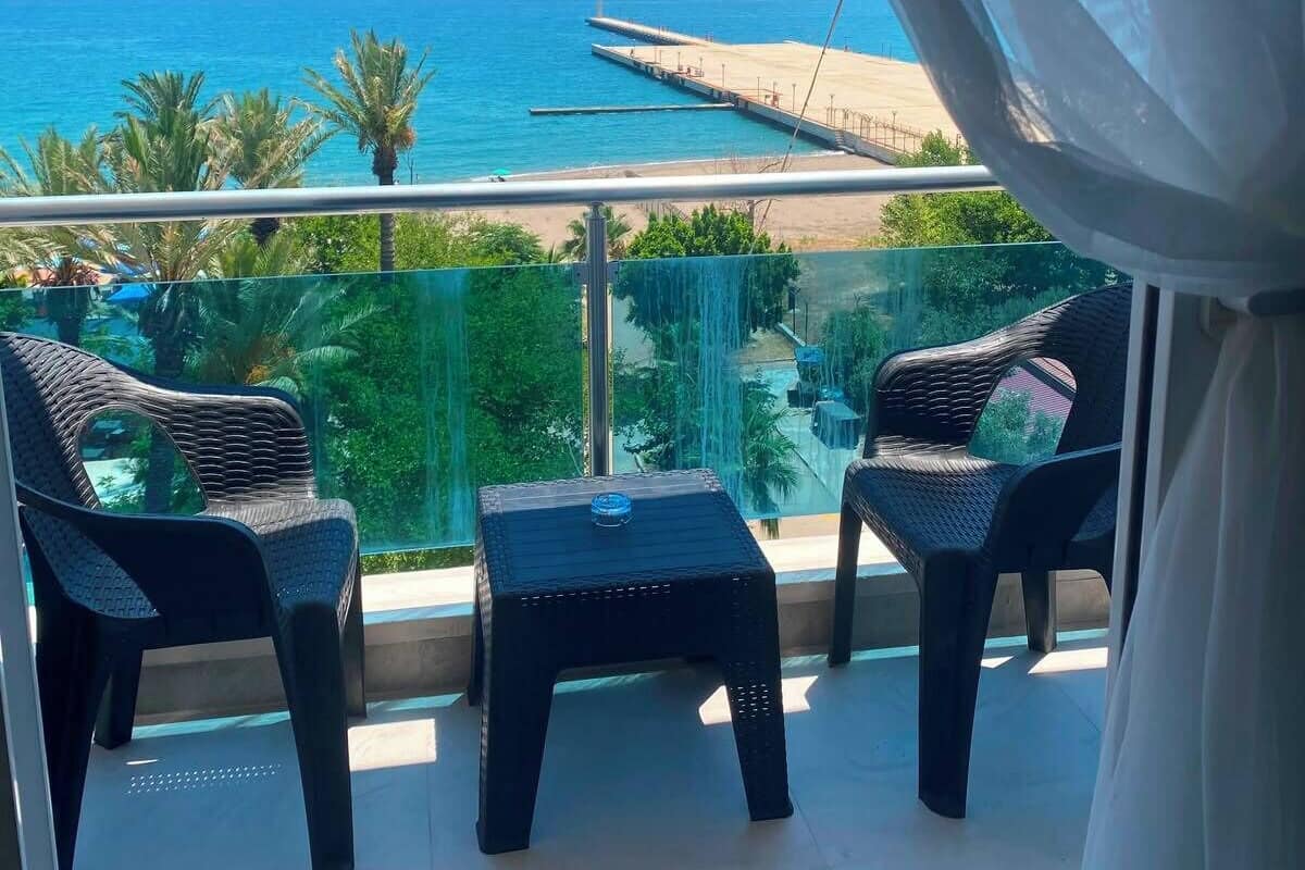 Habitación doble Deluxe, balcón, vista al mar | Wifi gratis