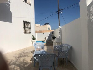شرفة/رواق