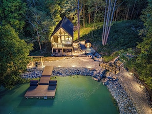 Exterior - Private Pond, Waterfall, Dock, Hot Tub, Sauna, Fire Pit, Secluded Tree House (Sevierville)