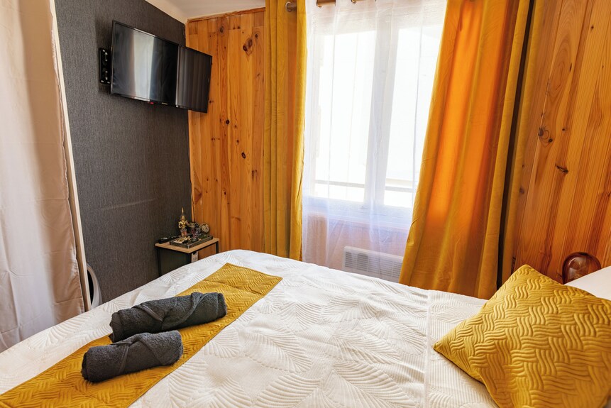 Studio Central, Simple Et éQuipé, éConomique, Pour Cure Ou Séjour - Bourbonne-les-Bains