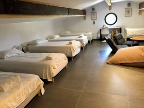5 bedrooms, iron/ironing board, free WiFi, bed sheets - Villa de La Verdière, perfect for families (La Verdière)