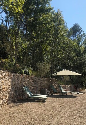 Property grounds - Villa de La Verdière, perfect for families (La Verdière)