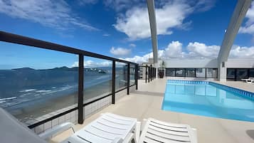 Apartment | Pool | Outdoor pool