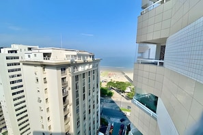Deluxe-Apartment, Balkon, Strandblick | Außenbereich