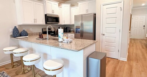 Bayside Getaway - Near Beach