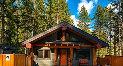 Cozy Mountain Escape where rustic charm meets modern comfort!
