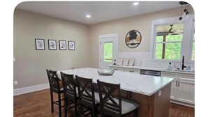 Private kitchen - Escape to a peaceful retreat with breathtaking golf course views in Helen.  (Helen)