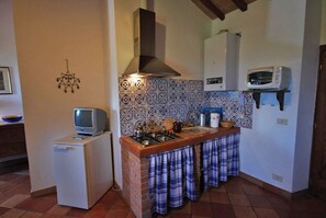 Private kitchen - Villa Opera Apartment in Pisa (Toscana)