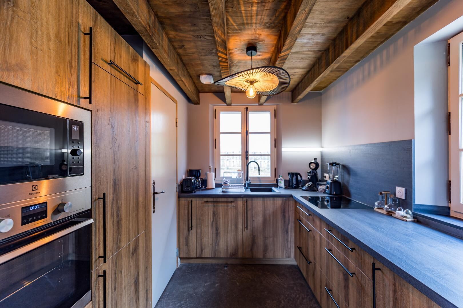 Microwave, stovetop, dishwasher