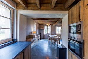 Microwave, stovetop, dishwasher - POUYLABRIN 3 - ARTHEZ D'ARMAGNAC (ARTHEZ D'ARMAGNAC)