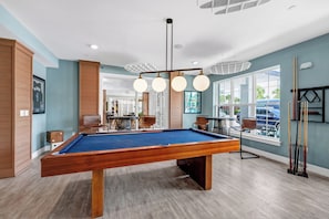 Spielezimmer