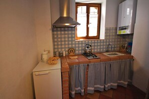 Private kitchen - Villa Opera Apartment in Arezzo (Toscana)