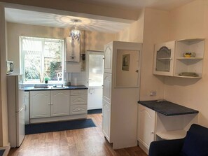 House, 2 Bedrooms, Fireplace | Interior