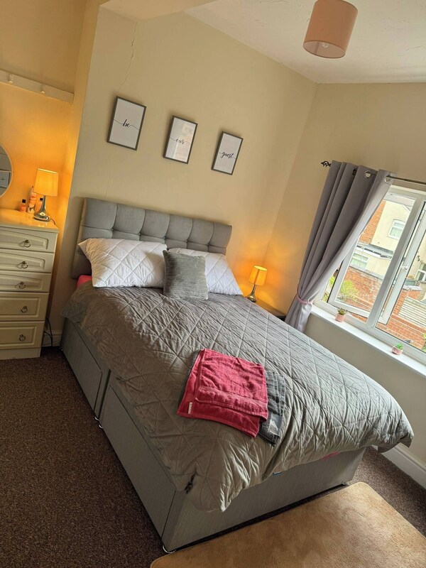 Bentley View,2 Bed House Crewe - Crewe