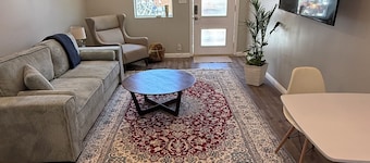 Private Detached 1BR Guest House Near Berkeley, San Francisco and Napa