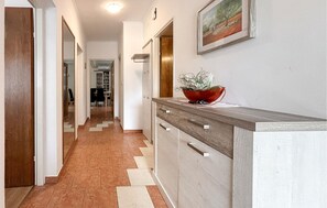 Interior - Lovely home in Jurdani with sauna (Jurdani)