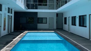 Hồ bơi ngoài trời 