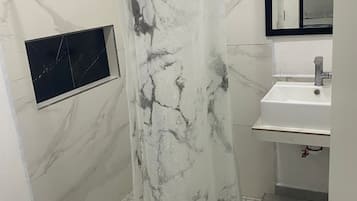 Family Bungalow | Bathroom