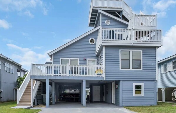 Exterior - Spacious 4-bedroom house in wonderful North Myrtle Beach with AC (North Myrtle Beach)