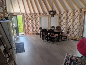 Dining - Private Yurt with AC in Soldiers Grove (Soldiers Grove)