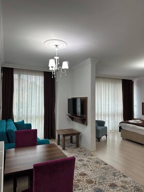 Standard Room | Desk, laptop workspace, iron/ironing board, free WiFi - OXSEYA RESIDENCE (Kaşüstü)