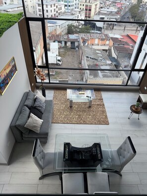 Living area - Suite moderna totalmente amoblada (Quito)