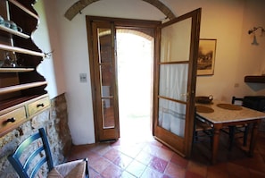 Dining - Villa Opera - Apartment in Massa Carrara (Toscana)