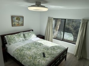 Bed sheets - Peaceful location,15mins to Australia Zoo,4ks to Beerwah Village & Cafes (Beerwah)