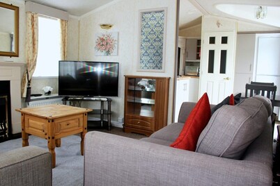 Off the beaten track, not off the grid - western Lakes lodge