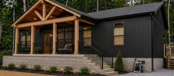 Wonderful Retreat 3-bedroom house with AC at Conley Bottom Lake Cumberland