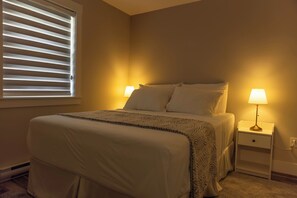 1 bedroom, iron/ironing board, free WiFi, bed sheets - Cozy Beechville Guest Suite | Near Halifax (Halifax)