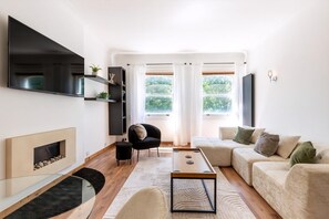 Living room - Knightsbridge Apartment by Harrods (London)