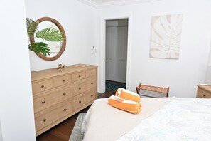 Room - Luxury Beachfront House on Caribbean w/Kayaks, Paddleboards (Current)